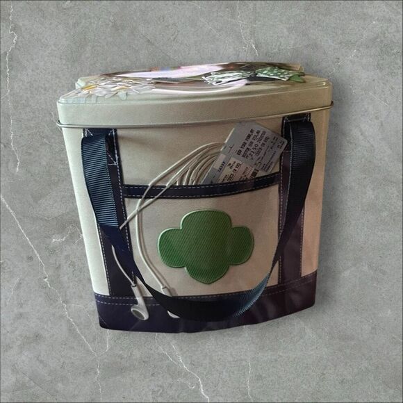 New Girl Scouts Kids Beige Going Places Tin Purse Tote Bag - Picture 8 of 10